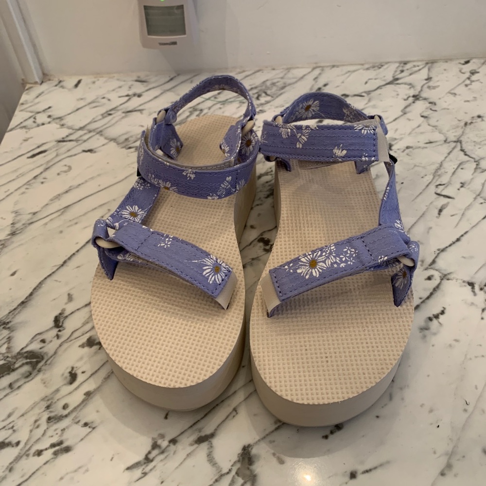Teva - platform 6